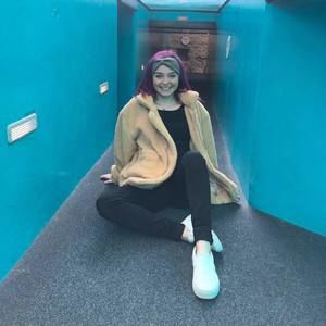 Meet your Posher, Claire